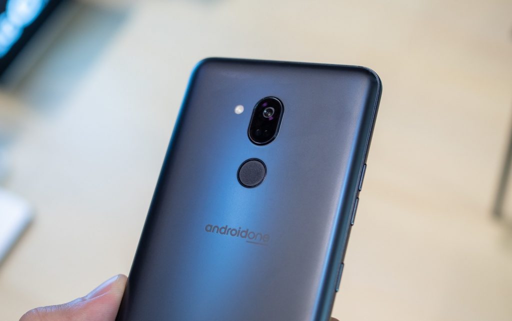 LG G7 One