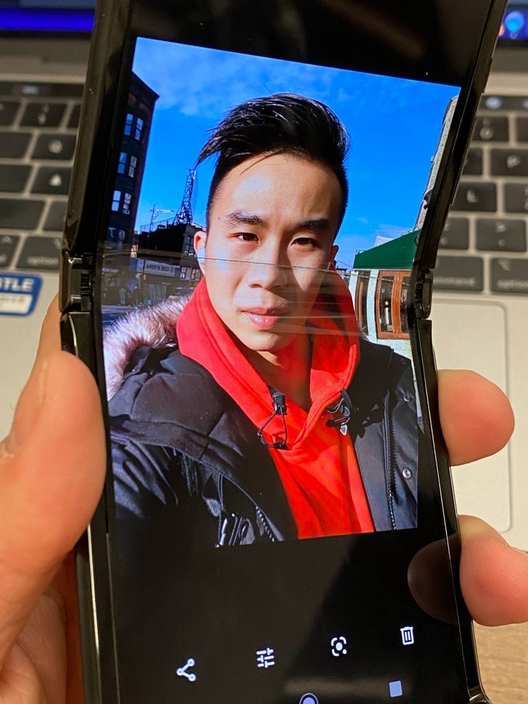 Motorola RAZR (2019)